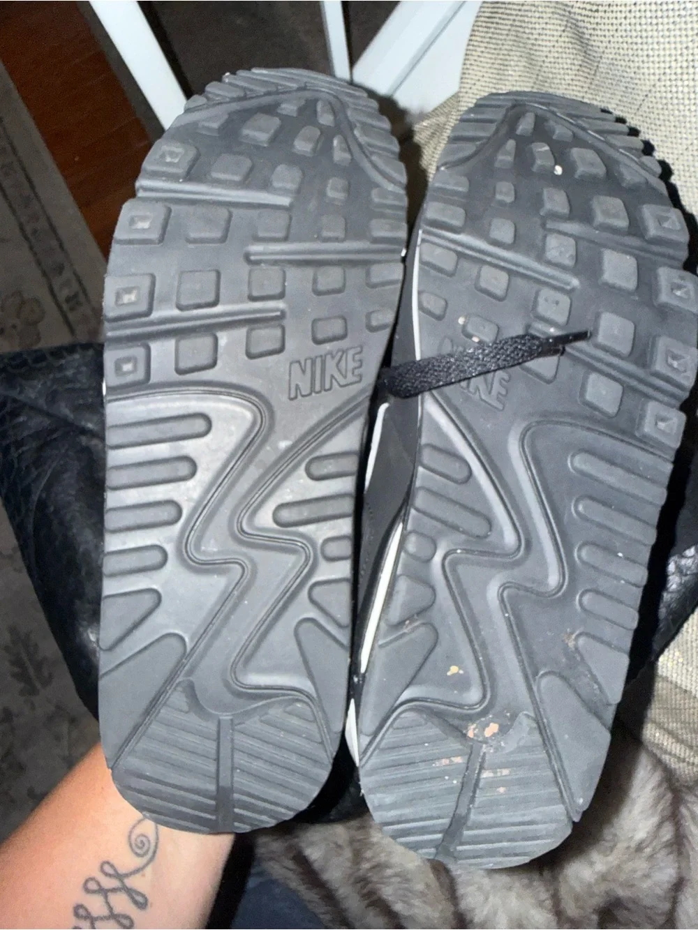 Authentic Nike Black and White Women's Air Max Style Sneakers size 7.5
